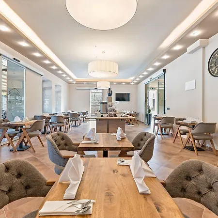 Dua Hotel 4*